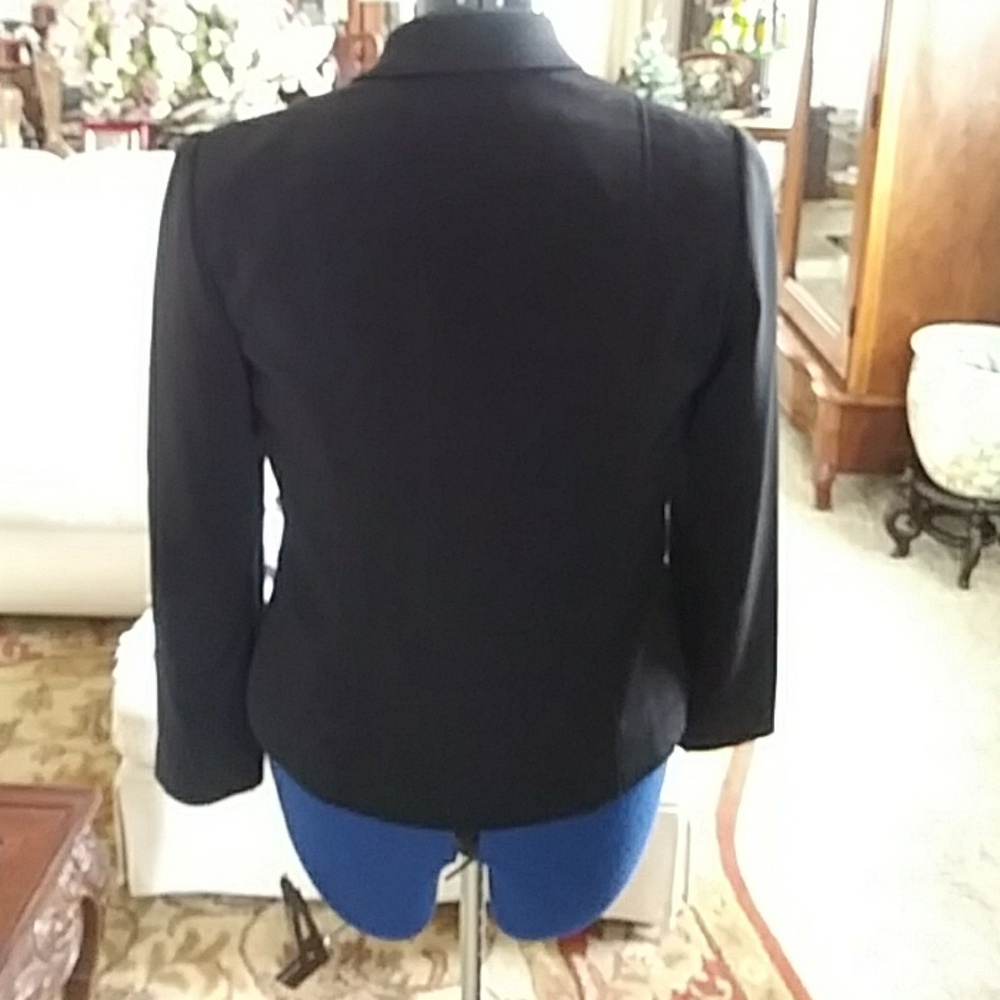 jacket - Picture 2 of 3